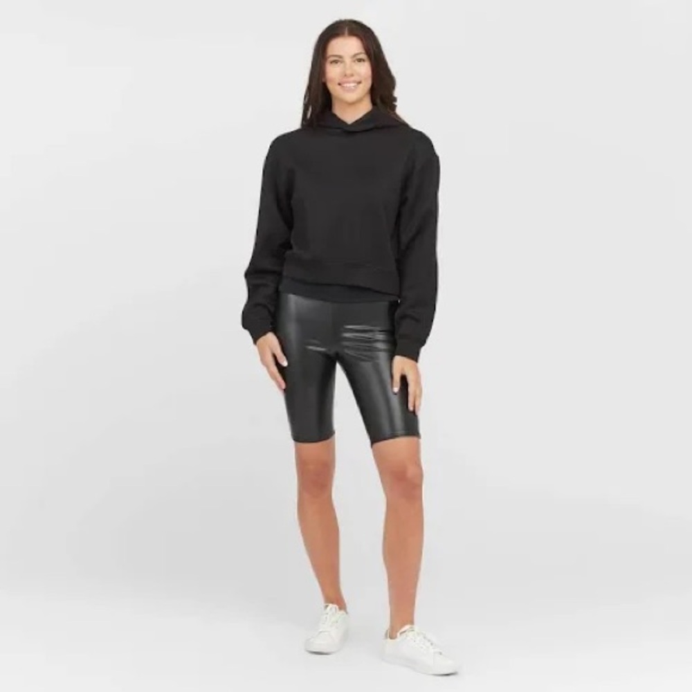 Assets by Spanx faux leather biker shorts women’s size Large very black new nwt - Picture 4 of 12